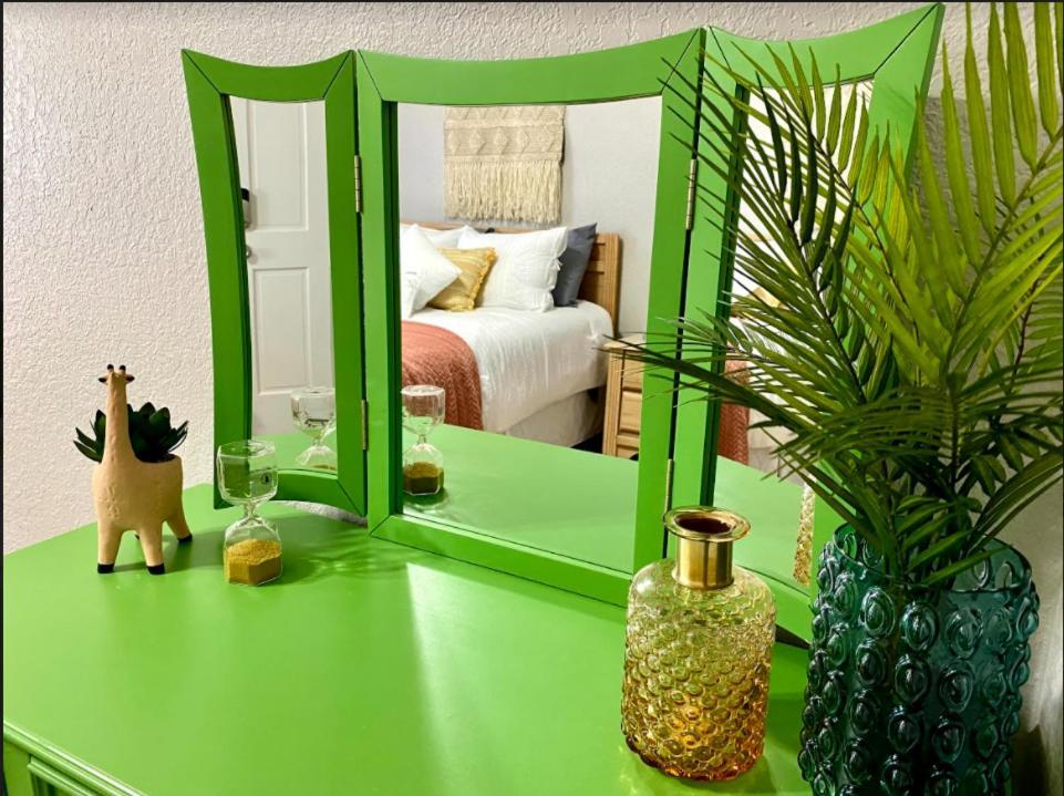 Private Bedroom Suite - Communal House Near Integris 奧克拉荷馬 外观 照片