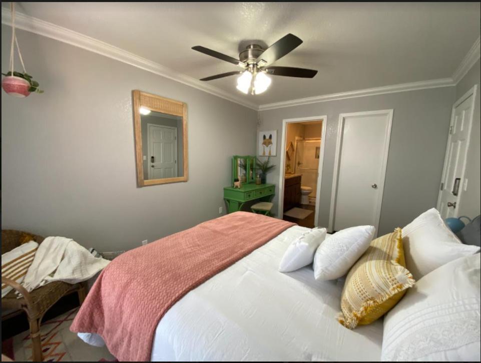 Private Bedroom Suite - Communal House Near Integris 奧克拉荷馬 外观 照片