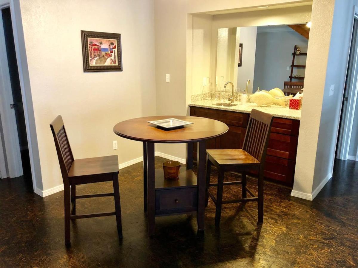 Private Bedroom Suite - Communal House Near Integris 奧克拉荷馬 外观 照片